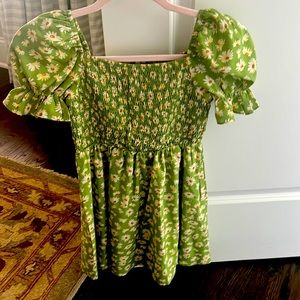 size 8 girls daisy dress so cute